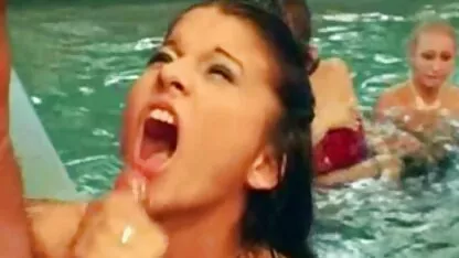 Verdomde hondenstijl gratis erotiek film in kousen