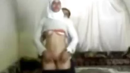 Drie homo ' erotische sexfilmpjes s neuken in de badkamer.