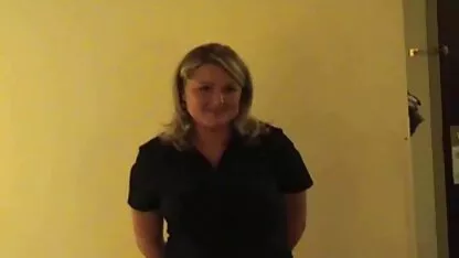 Hij nam de sensuele massage film lul in zijn mond