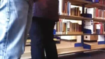 De eerste keer dat ik kwam om te masseren en gaf het aan een ervaren masseur op de bank youtube erotische films