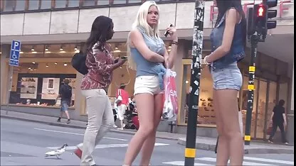 Probeer je donkere vriendin films erotiek uit te kleden.