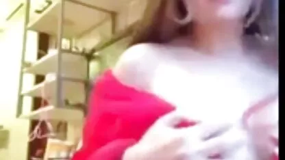 Amateurporno met een sexy meisje erotische film porno