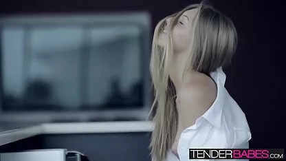 Sex anale erotische filmpjes gratis seks met een roodharig Russisch meisje na voorspel